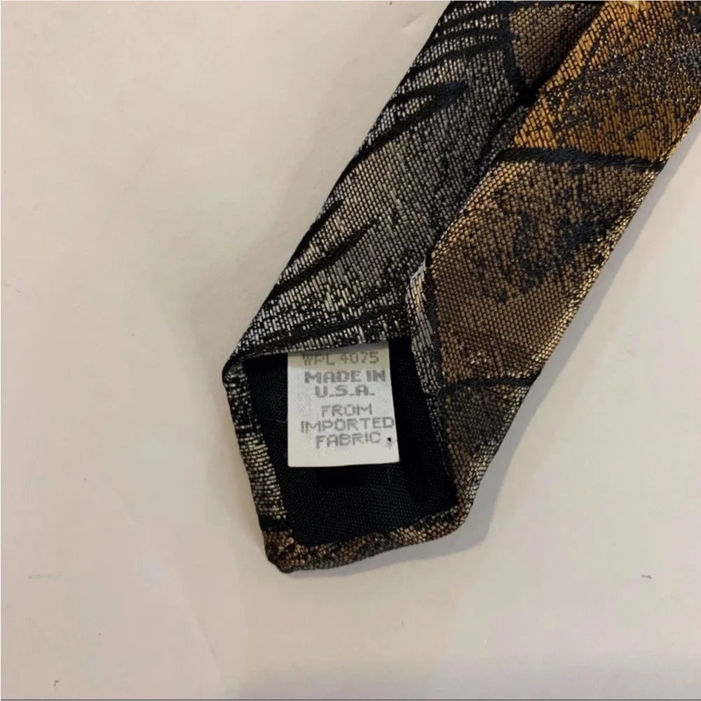 Vintage Oscar de la Renta Studio Tie